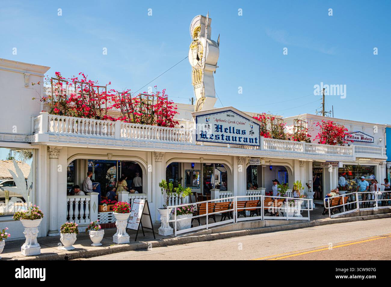 Hellas Restaurant and Bakery, Dodecanese Boulevard, Tarpon Springs, Florida Foto Stock