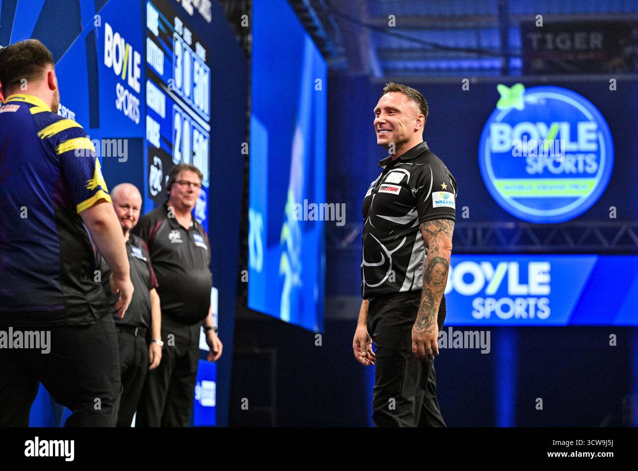 Mattioli Arena, Leicester Leicestershire, Regno Unito. 10 ottobre 2025. 2025 PDC Boyle Sports World Grand Prix Darts Night Five; quarti di finale; credito Gerwyn Price: Action Plus Sports/Alamy Live News Foto Stock