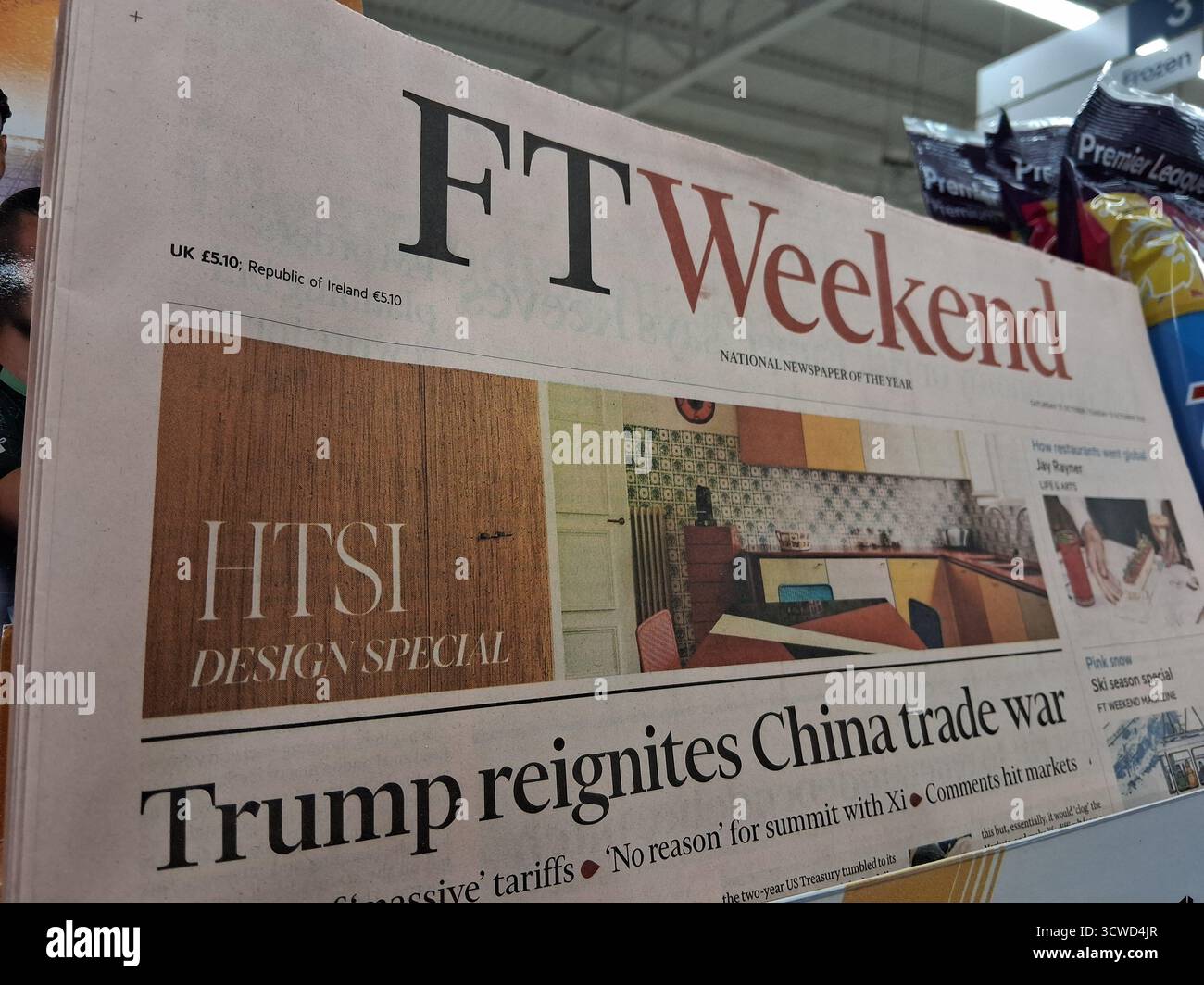 Il Financial Times (FT) porta con la decisione del presidente Trump di imporre dazi sulle importazioni cinesi Foto Stock