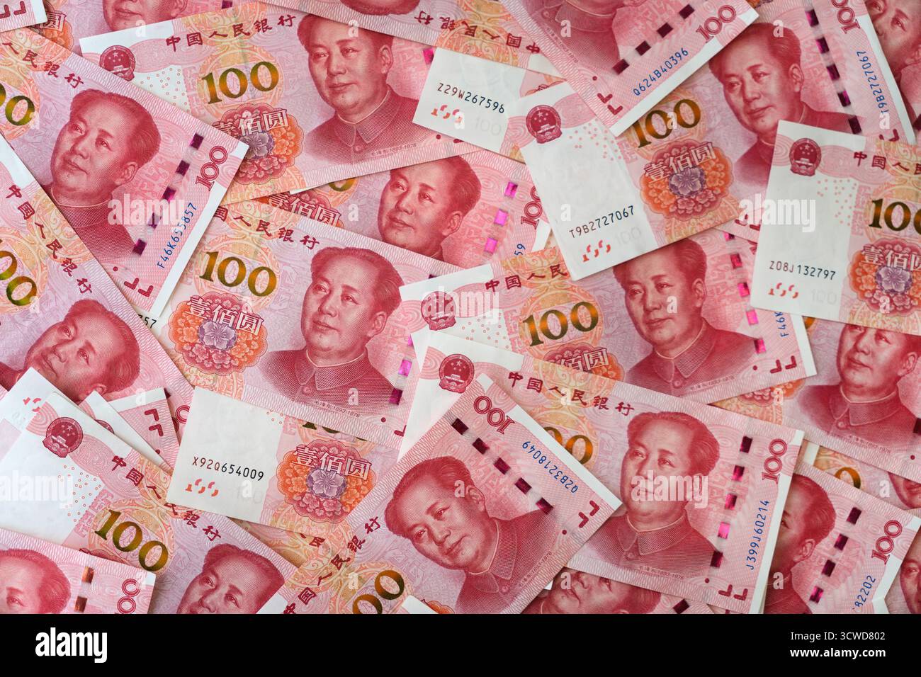 Denaro, valuta della PBOC o banca popolare della cina. Cento yuan cinesi di CNY. 100 rmb o renminbi, raffigura il sistema economico di Pechino, la banca pubblica Foto Stock