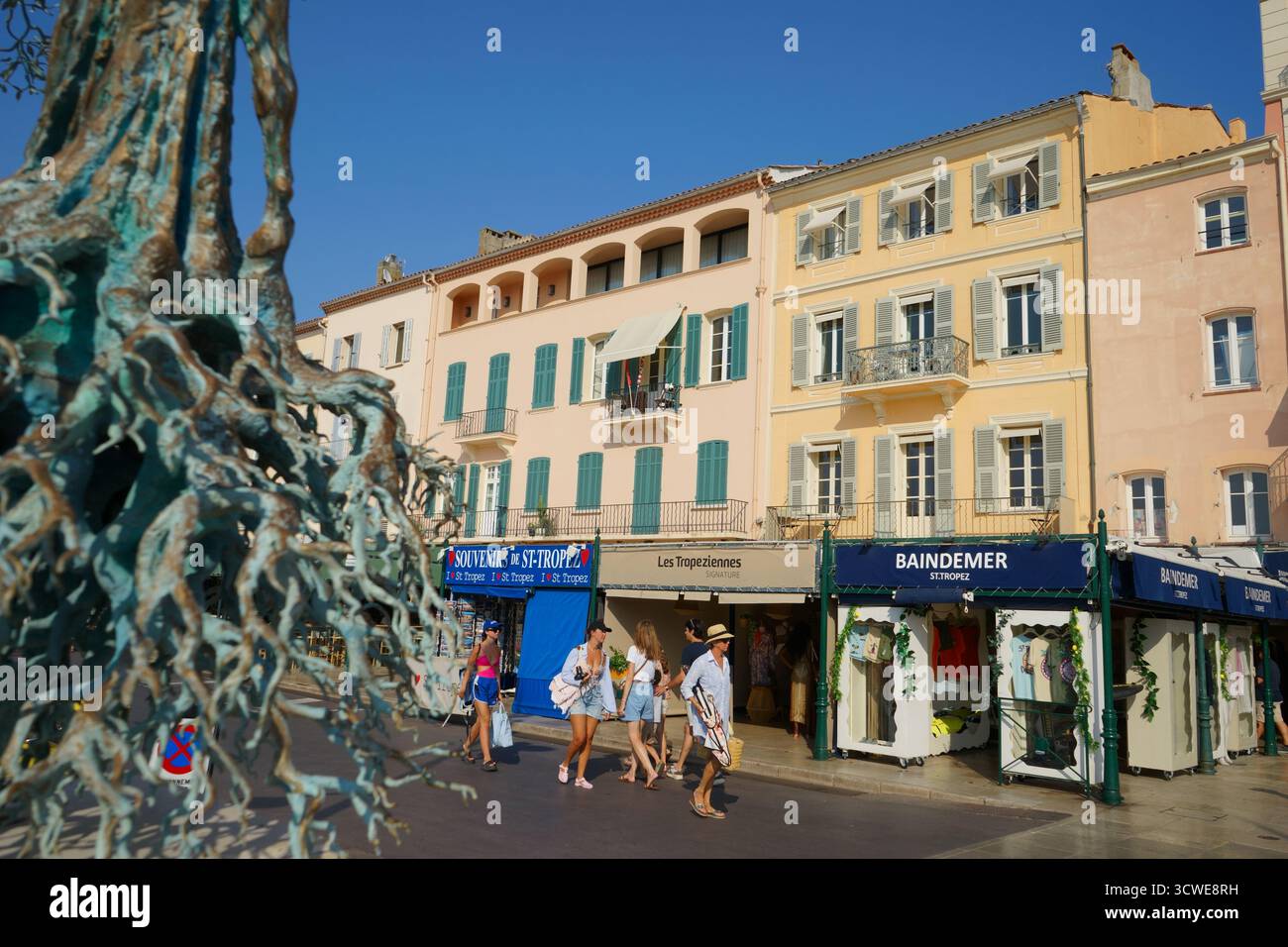 Strade di Saint-Tropez, Francia - Andrea Roggi albero di vita Foto Stock