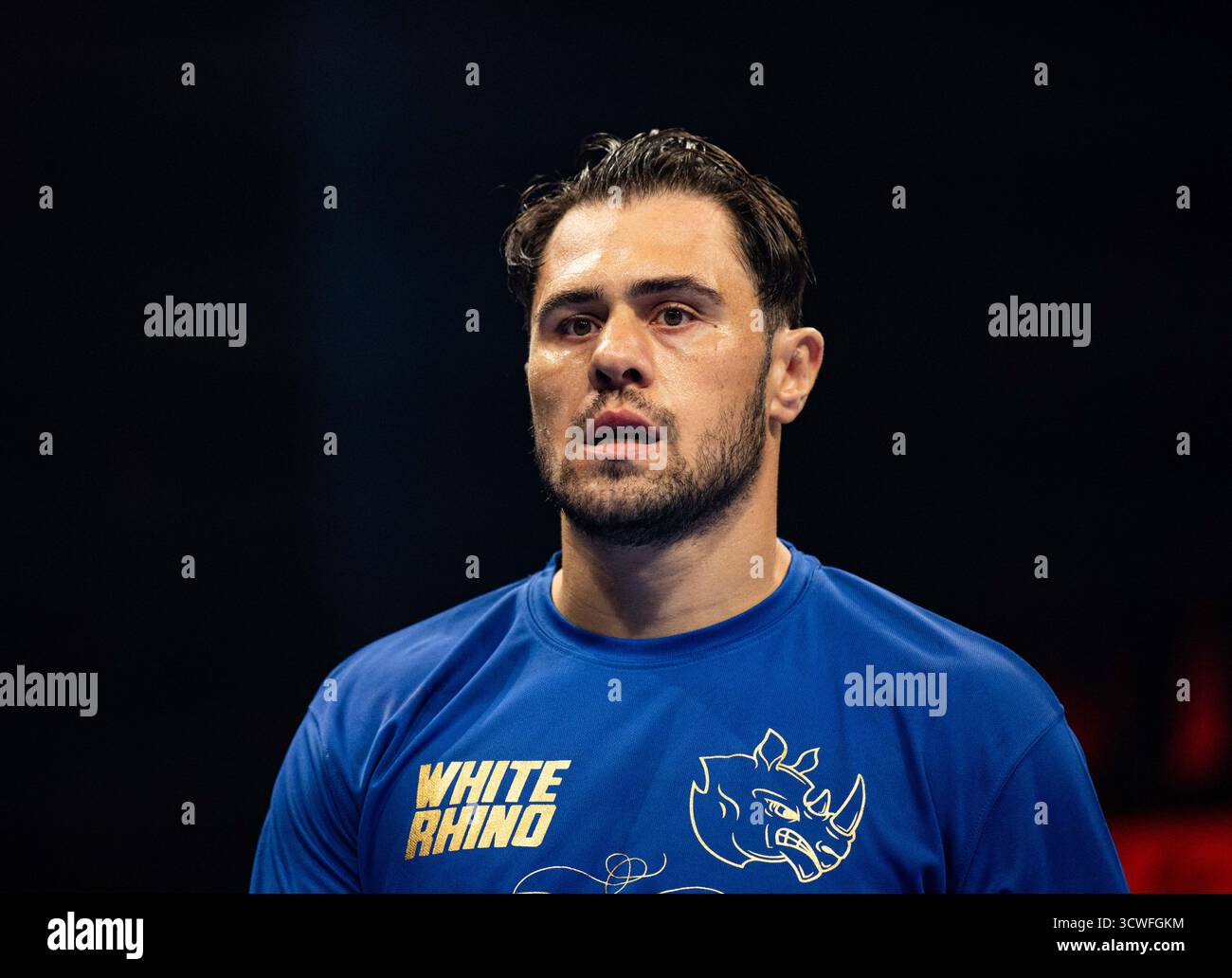 Utilita Arena, Sheffield, Regno Unito. 11 ottobre 2025. Matchroom Boxing, Dave Allen contro Arslanbek Makhmudov; David Allen arriva sul ring per il suo match WBA Inter-Continental Heavyweight Title contro Arslanbek Makhmudov Credit: Action Plus Sports/Alamy Live News Foto Stock