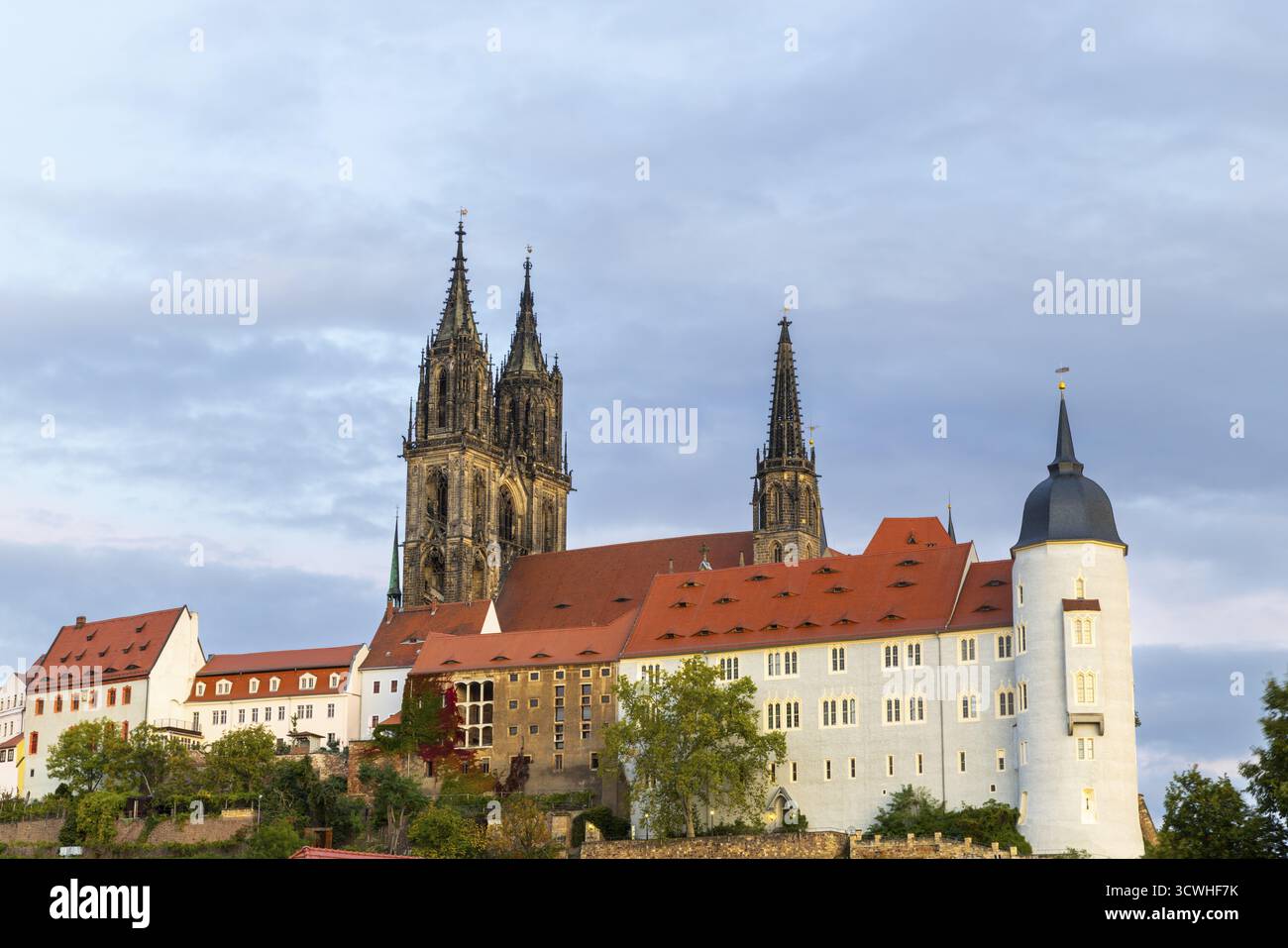 Vista del castello di Albretsburg e della cattedrale di Meissen, di St. Johannis e St. Donatus, della città vecchia, di Meissen, della Sassonia, della Germania Foto Stock