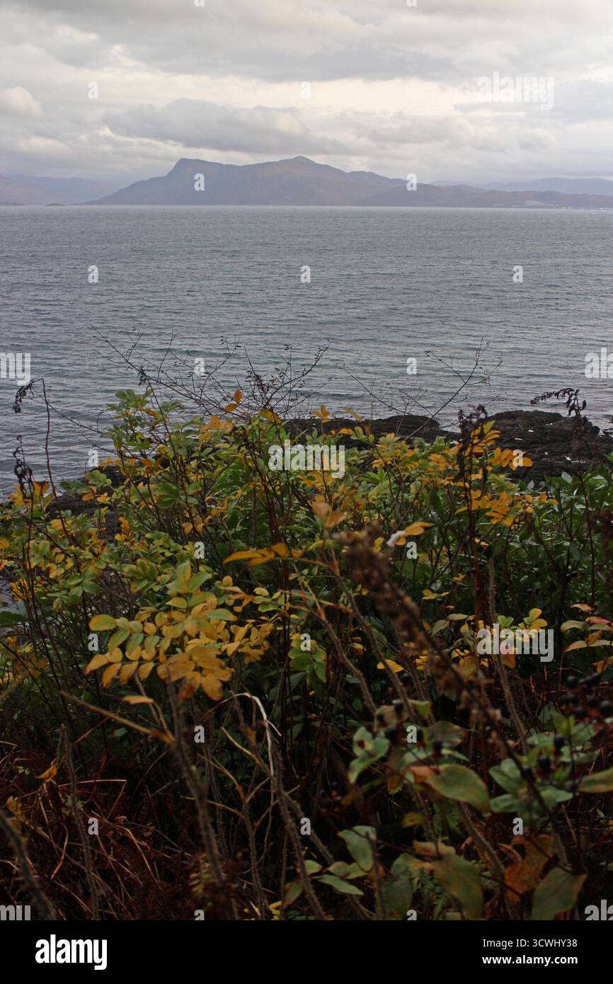 Vista di mallaig dai giardini del castello di Armadale, dall'Isola di Skye Foto Stock