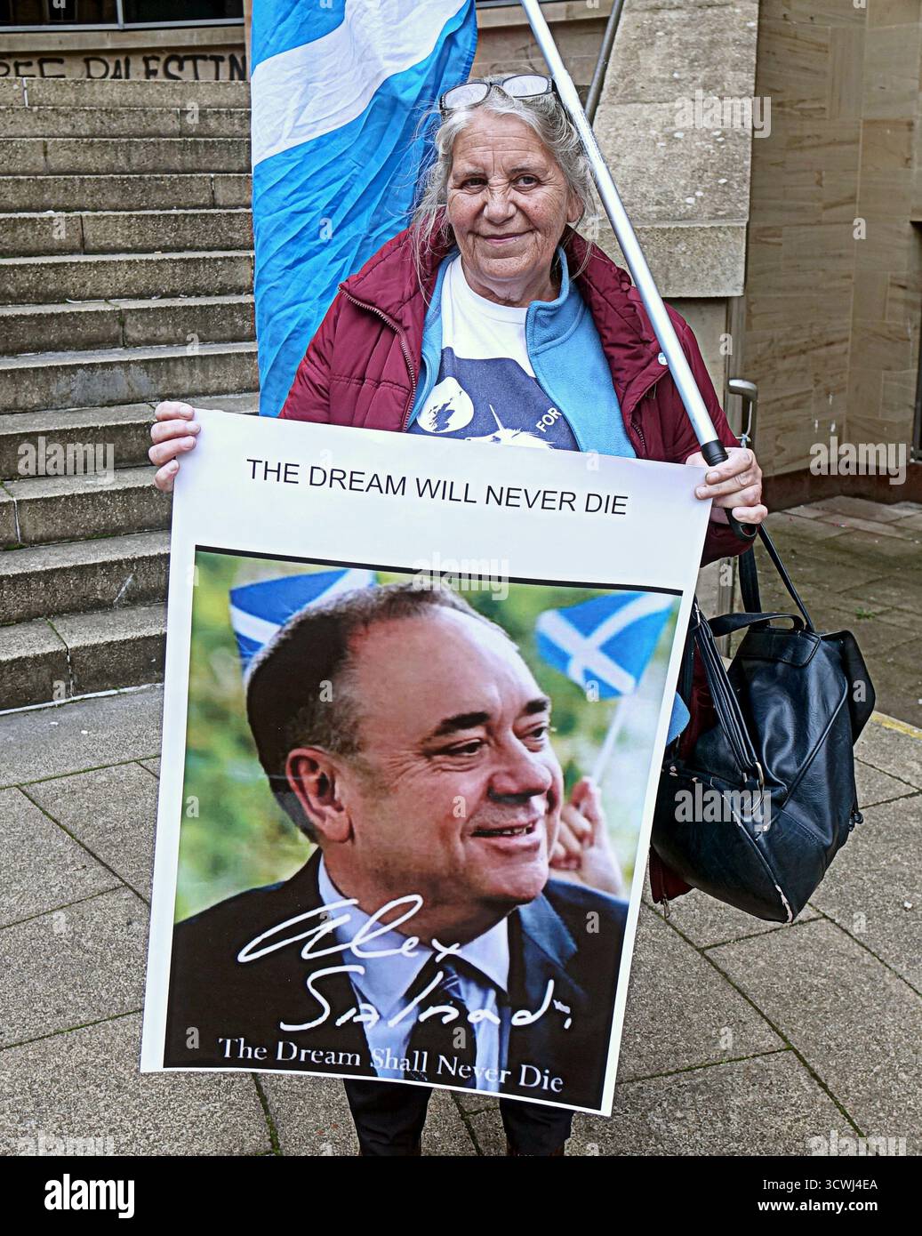 Glasgow, Scozia, Regno Unito. 12 ottobre 2025. Alex Salmond anniversario del suo ricordo della morte si riuniscono sulla sala da concerto reale a pochi passi dal centro della città per ascoltare canzoni e ricordi del grande uomo. Credit Gerard Ferry/Alamy Live News Foto Stock