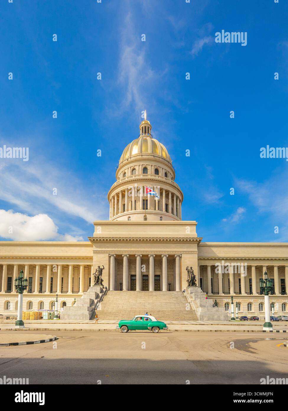 Campidoglio Nazionale e vintage a l'Avana, Cuba Foto Stock
