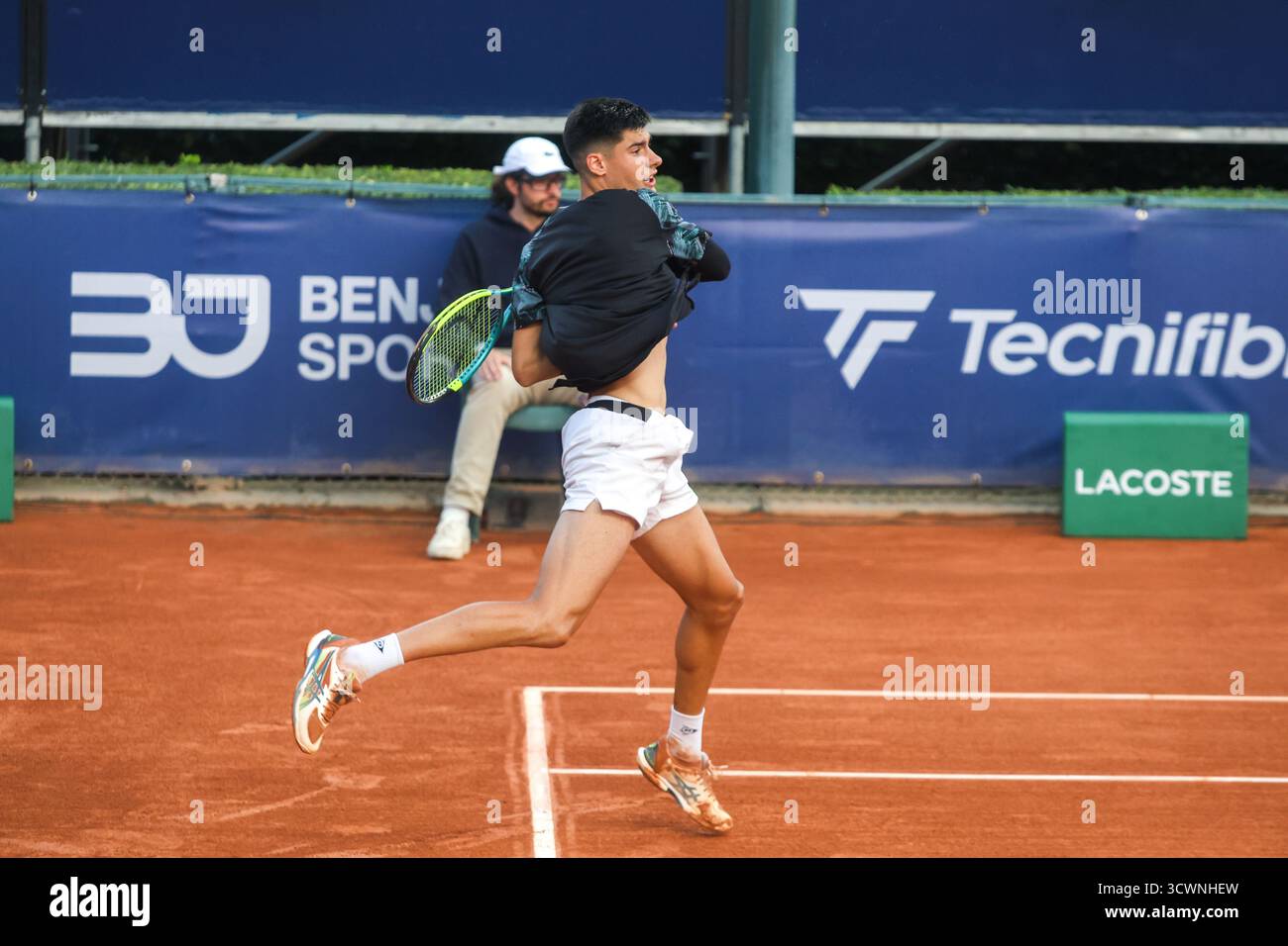 VALENCIA , SPAGNA, 12 OTTOBRE 2025. La croata Luka Mikrut, finalista della Faulcombridge Cup di Valencia Foto Stock