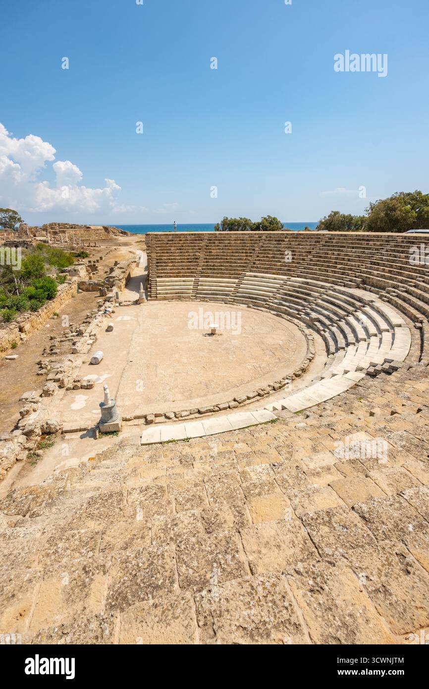 L'anfiteatro delle rovine romane della città di Salamina nella parte settentrionale di Cipro controllata dai turchi Foto Stock