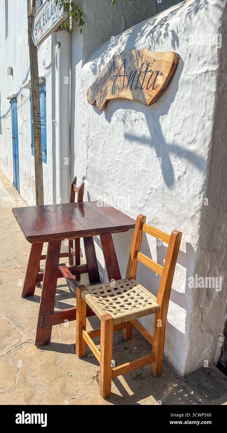Bar Anita a Santa Eulalia del Rio, cucina tradizionale di ibiza Foto Stock