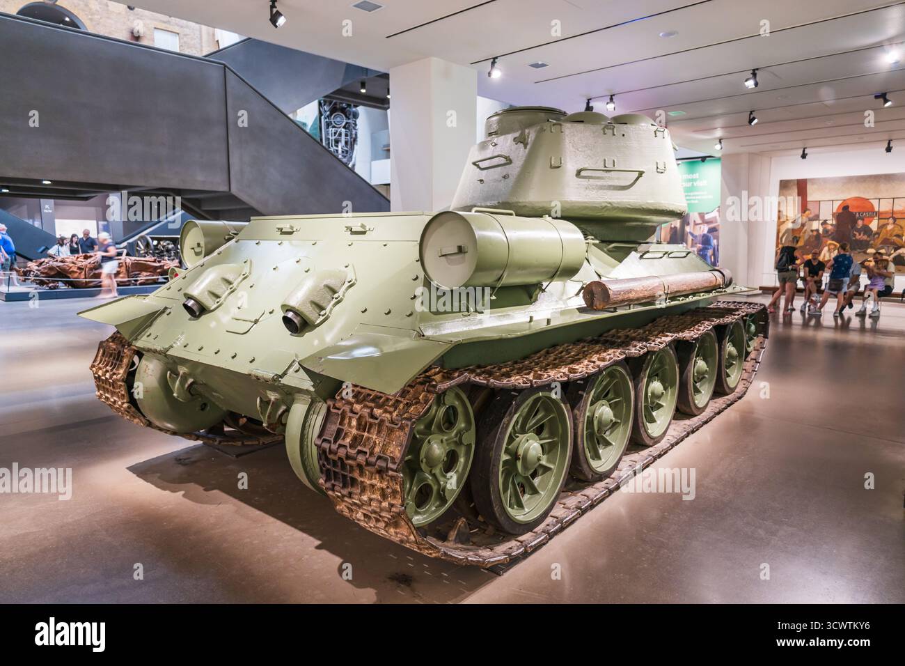 T-34 Soviet Medium Tank display al Museo Imperiale della Guerra. Londra, Regno Unito, 1° luglio 2023 Foto Stock
