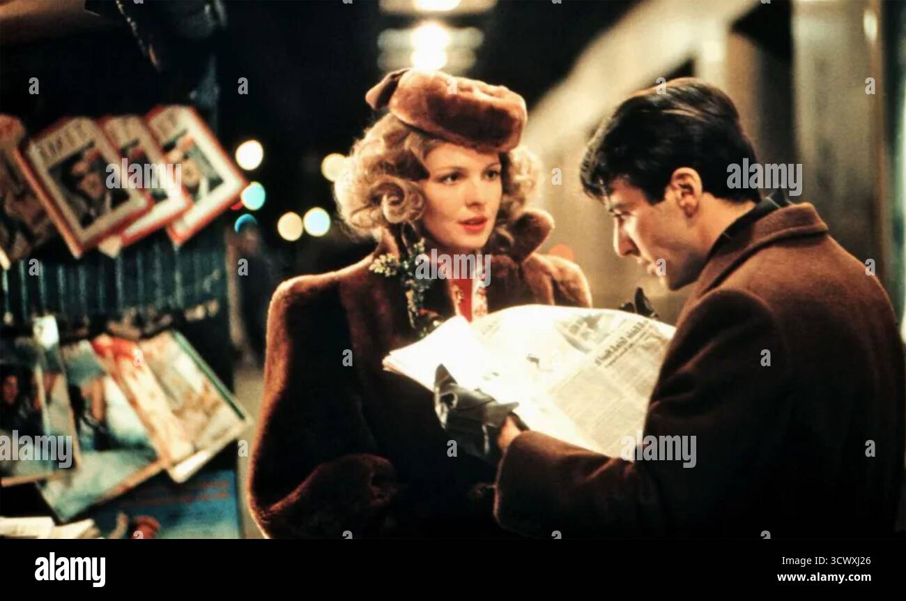 IL PADRINO del 1972 film della Paramount Pictures con al Pacino nel ruolo di Michael Corleone e Diana Keaton nel ruolo della sua fidanzata Kay e successivamente di sua moglie. Foto Stock