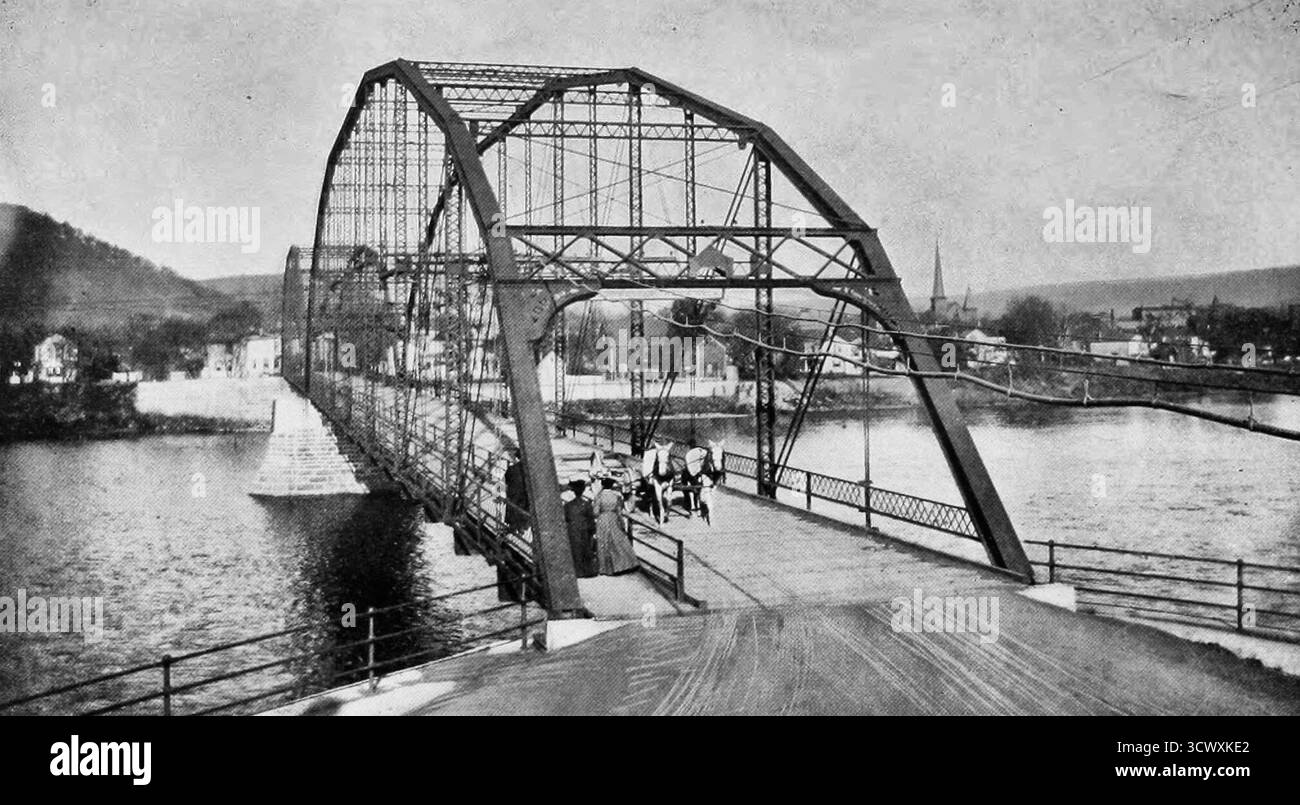 Il nuovo Barrett Bridge sul fiume Delaware a Port Jervis, New York, circa 1908 Foto Stock