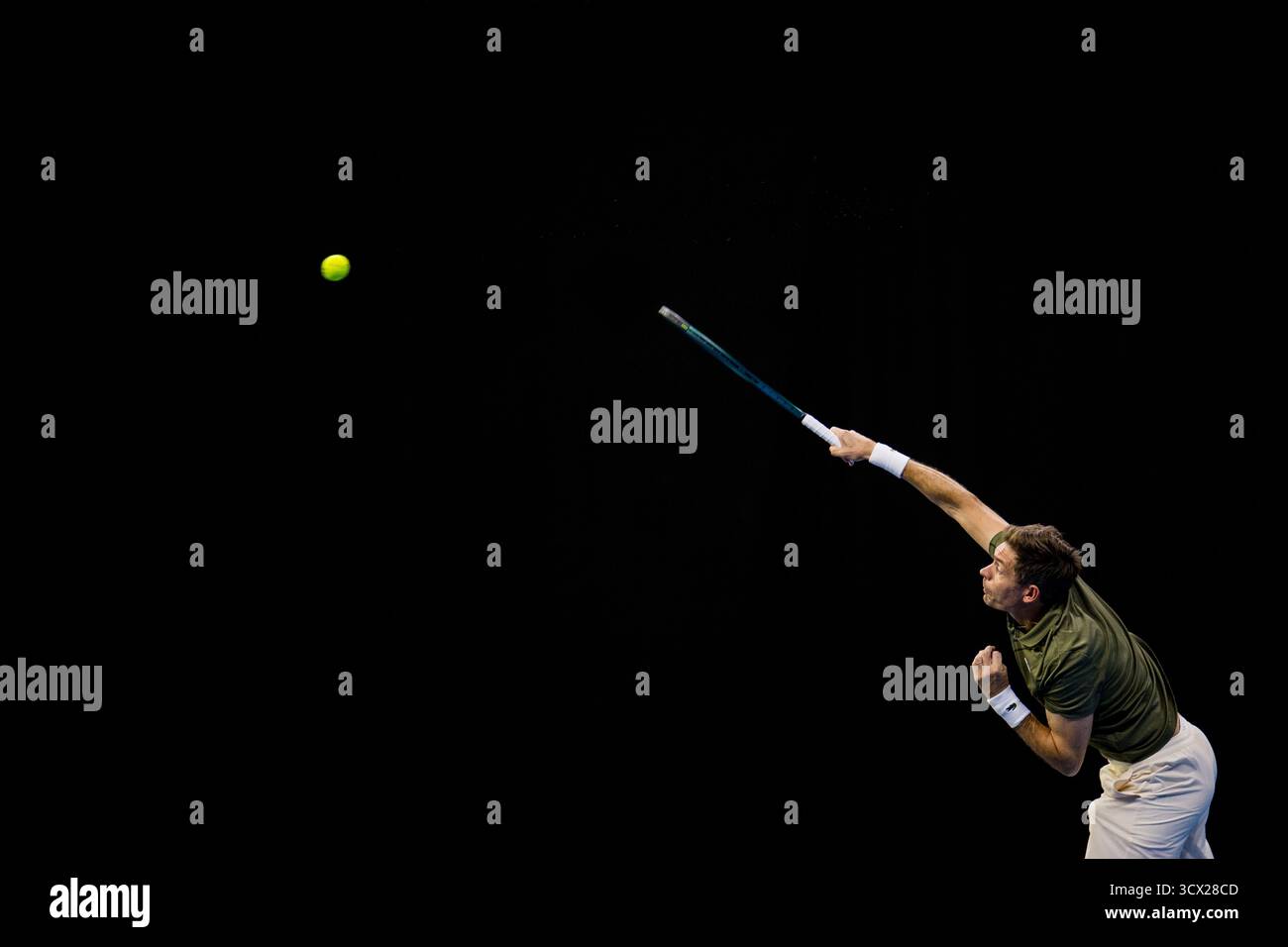 Bruxelles, Belgio. 13 ottobre 2025. Il francese Nicolas Mahut è stato raffigurato in azione durante l'European Open ATP Tennis Tournament a Bruxelles, lunedì 13 ottobre 2025. L'edizione di quest'anno del torneo si svolgerà dal 12 al 19 ottobre 2025. BELGA PHOTO JASPER JACOBS credito: Belga News Agency/Alamy Live News Foto Stock