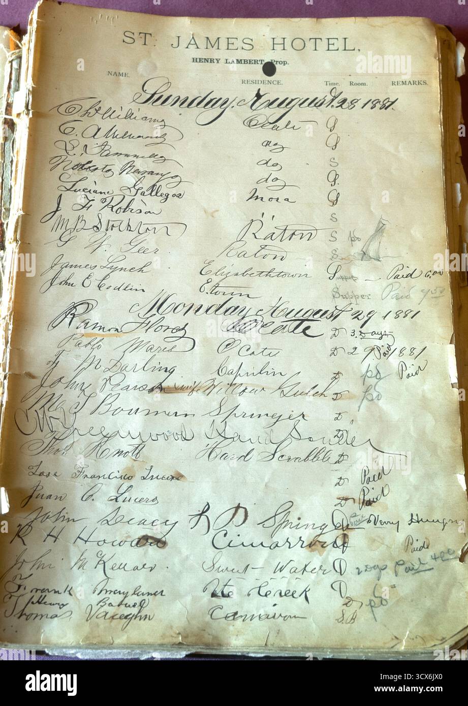 R. H. Howard (Jesse james) firmò il registro presso il St. James Hotel il 28 agosto 1881, Cimarron, New Mexico Foto Stock