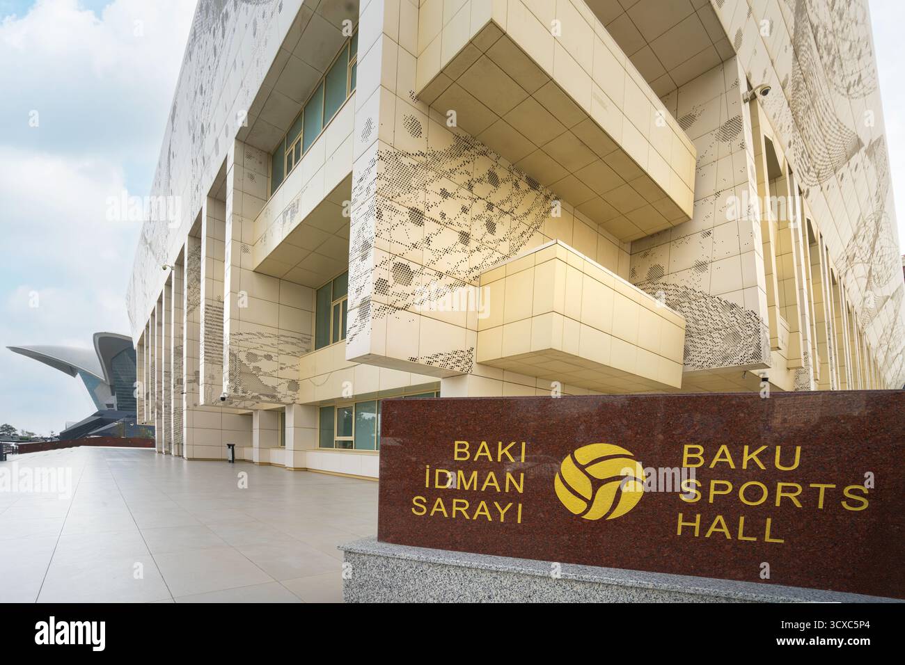 Baku, Azerbaigian. 9 ottobre 2025. Vista esterna del Baku Sports Hall nel centro della città Foto Stock