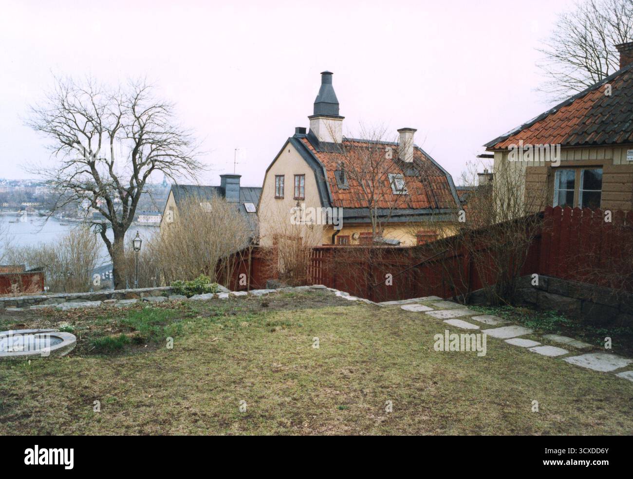 Parti della vecchia Stoccolma con i suoi edifici del XVII-XIX secolo nella parte orientale di Södermalm Foto Stock