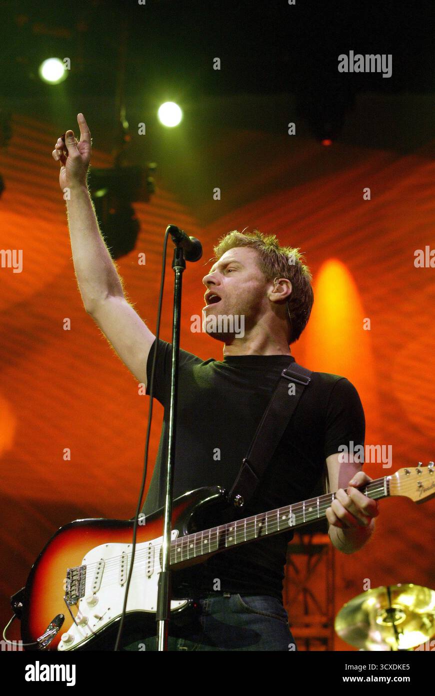 Bryan Adams vive a Lisbona, Portogallo 25/02/03 Foto Stock