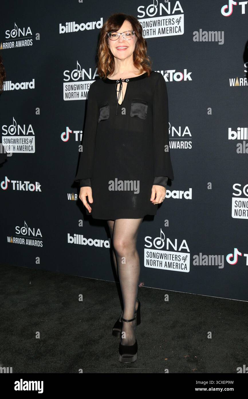 LOS ANGELES - 12 ottobre: Lisa Loeb al SONA - Songwriters of North America Warrior Awards allo Skirball Center il 12 ottobre 2025 a Los Angeles, CA (foto di Katrina Jordan/Sipa USA) Foto Stock