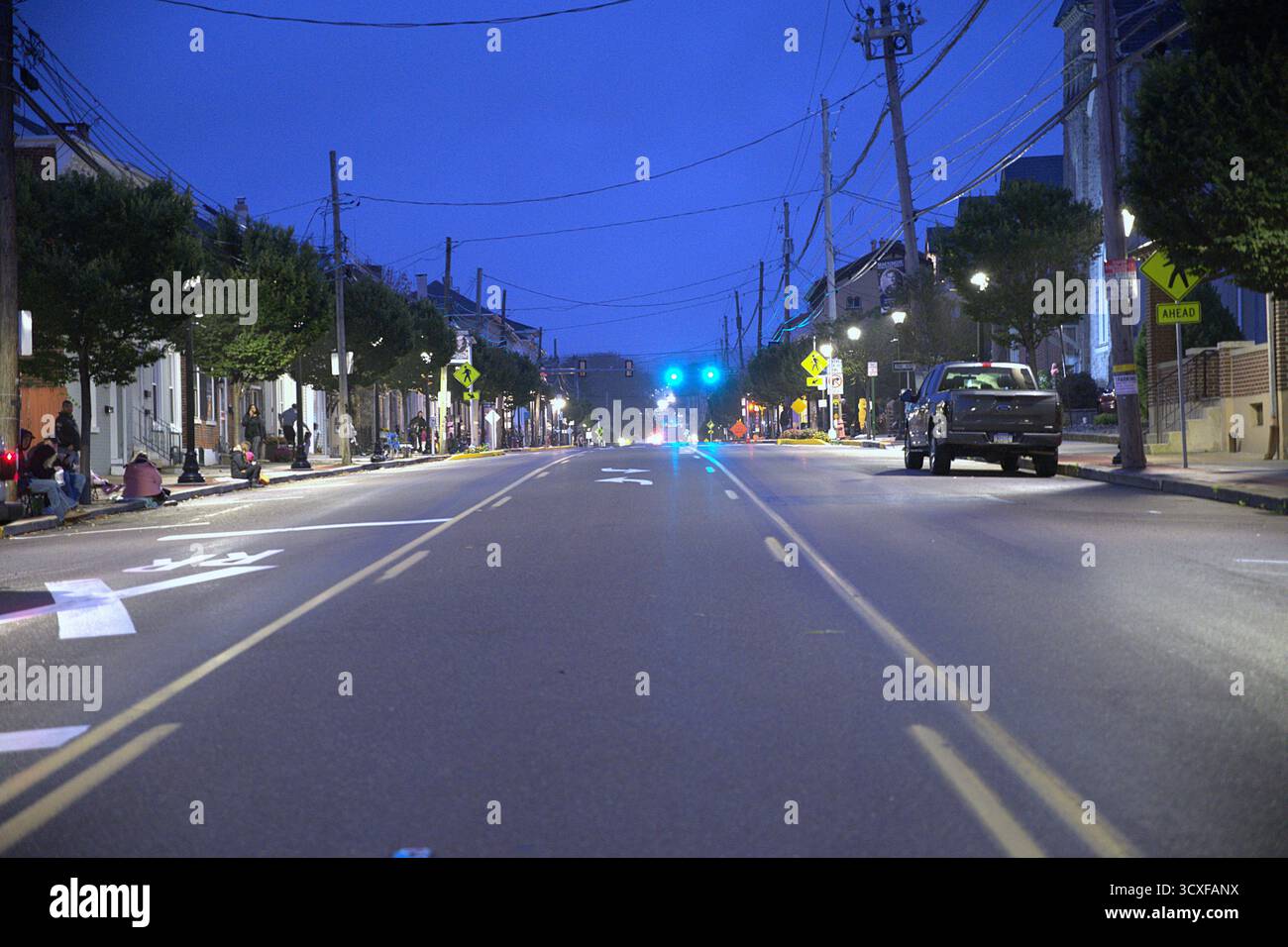 st. Principale Macungie Pa ha solo anticipato la parata di Halloween Foto Stock