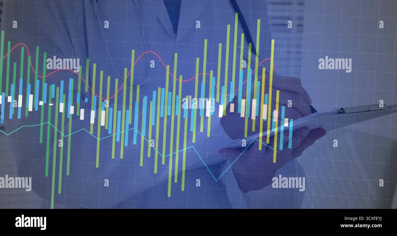 Analisi di dirigenti in giacca tuta annotando i grafici digitali a barre e linee in ufficio, con gli appunti Foto Stock