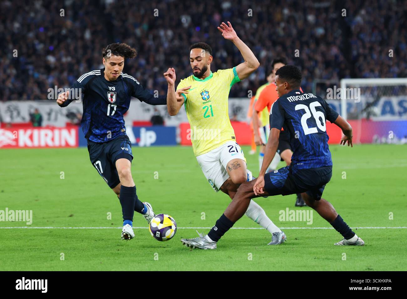 (L-R) Ao Tanaka (JPN), Matheus Cunha (BRA), Henry Heroki Mochizuki (JPN), 14 OTTOBRE 2025 - calcio: KIRIN Challenge Cup 2025 partita tra Giappone e Brasile allo stadio di Tokyo, Giappone. (Foto di Yohei Osada/AFLO SPORT) Foto Stock