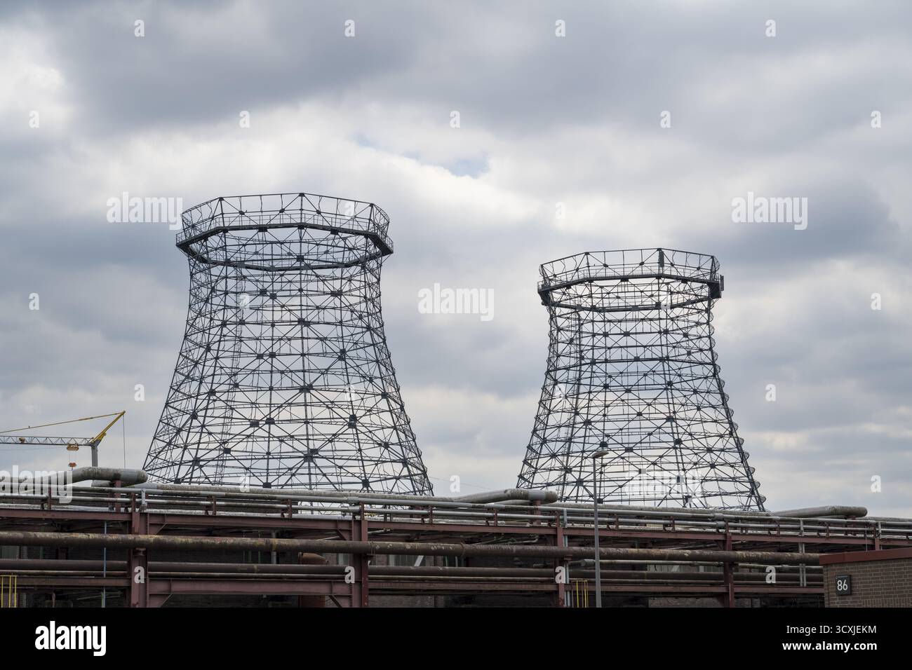 Impalcatura di ex torri di raffreddamento, ventola di raffreddamento, cokeria Zollverein, sito patrimonio dell'umanità dell'UNESCO, Essen, area della Ruhr, Renania settentrionale-Vestfalia, Germa Foto Stock