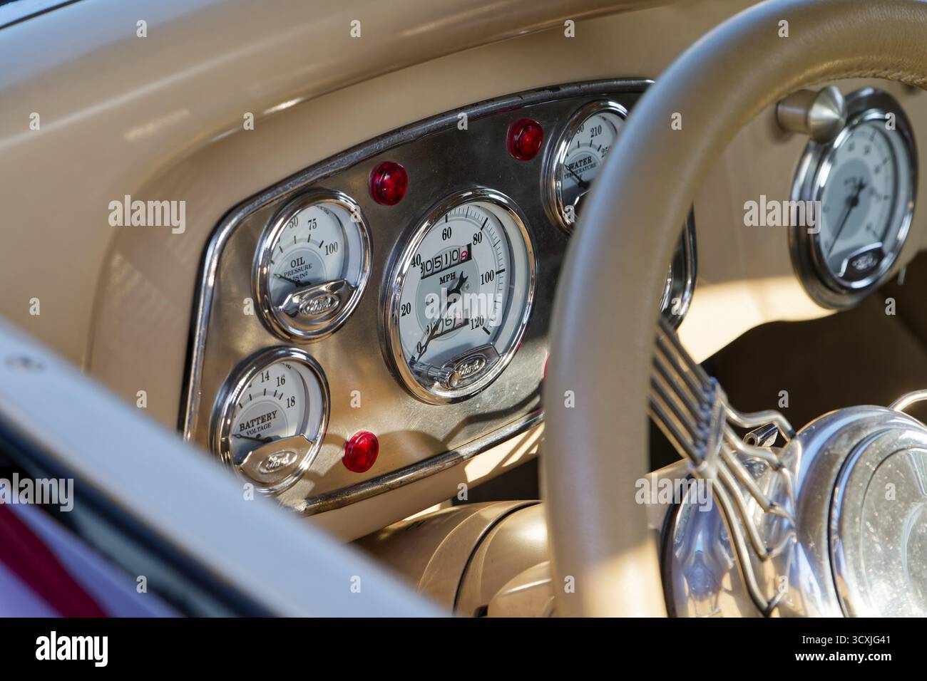 Automobile, cruscotto in un'auto d'epoca, provincia del Quebec, Canada Foto Stock
