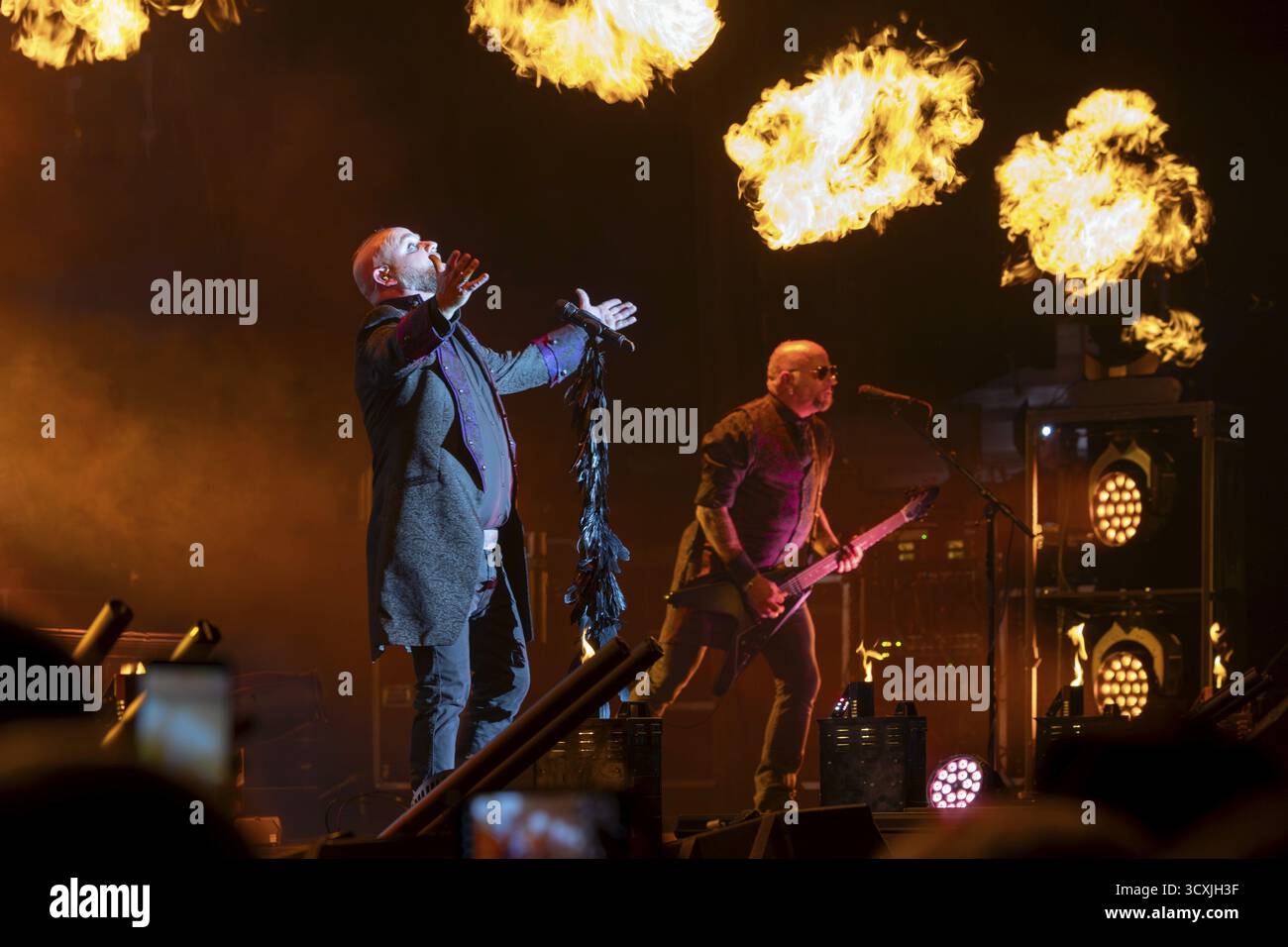 Martin Engler, Singer, Mono Inc., Dark-Rock Band, D, Live on Live 2025 Tour al Columbiahalle di Berlino il 10 ottobre 2025 Foto Stock