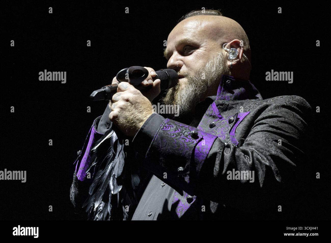 Martin Engler, Singer, Mono Inc., Dark-Rock Band, D, Live on Live 2025 Tour al Columbiahalle di Berlino il 10 ottobre 2025 Foto Stock