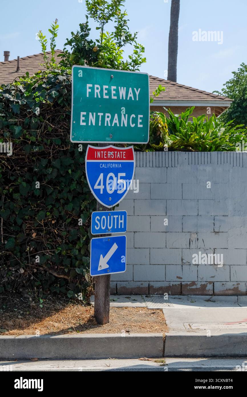 Cartello di ingresso della superstrada per l'interstate 405, Los Angeles, California, Stati Uniti Foto Stock