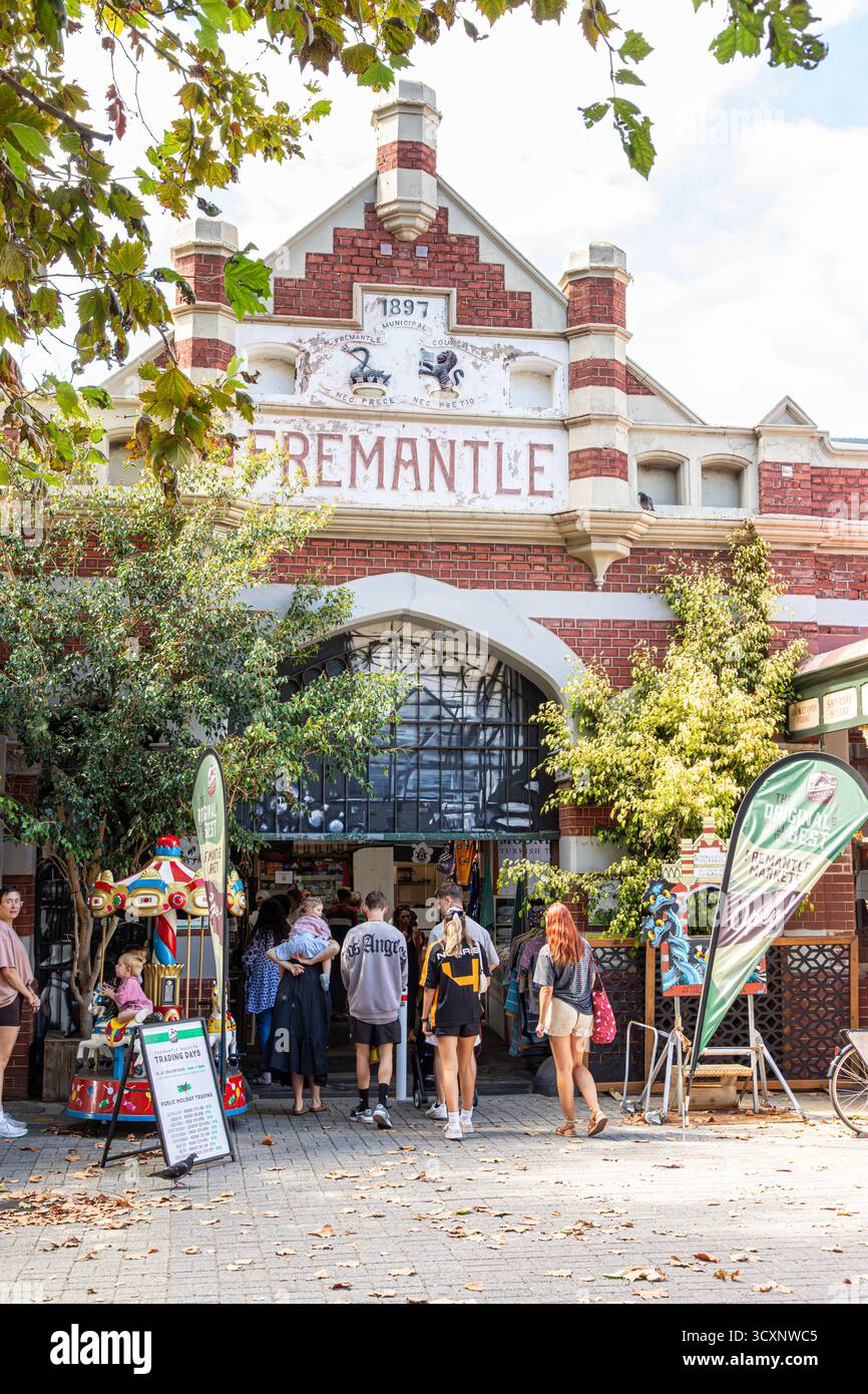 Sabato mattina ai Fremantle Markets (costruito nel 1897) a Fremantle 6160 (Walyalup) vicino a Perth, Australia Occidentale, WA, Australia Foto Stock