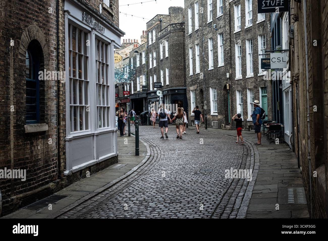 Vita urbana a Cambridge – strade e momenti di città. REGNO UNITO Foto Stock