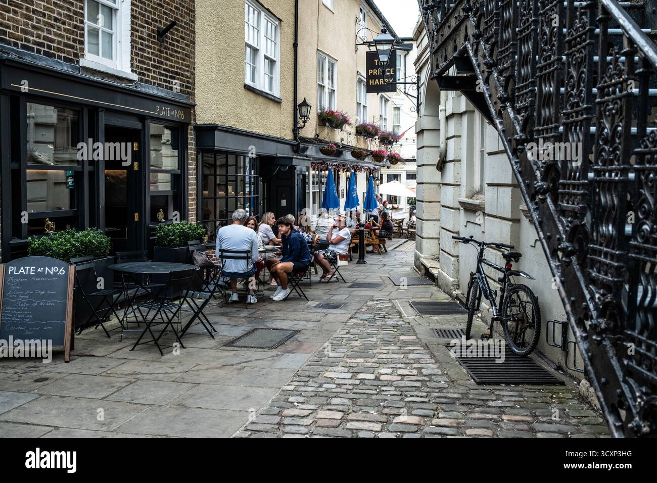 Vita urbana a Windsor – strade e momenti di città Foto Stock