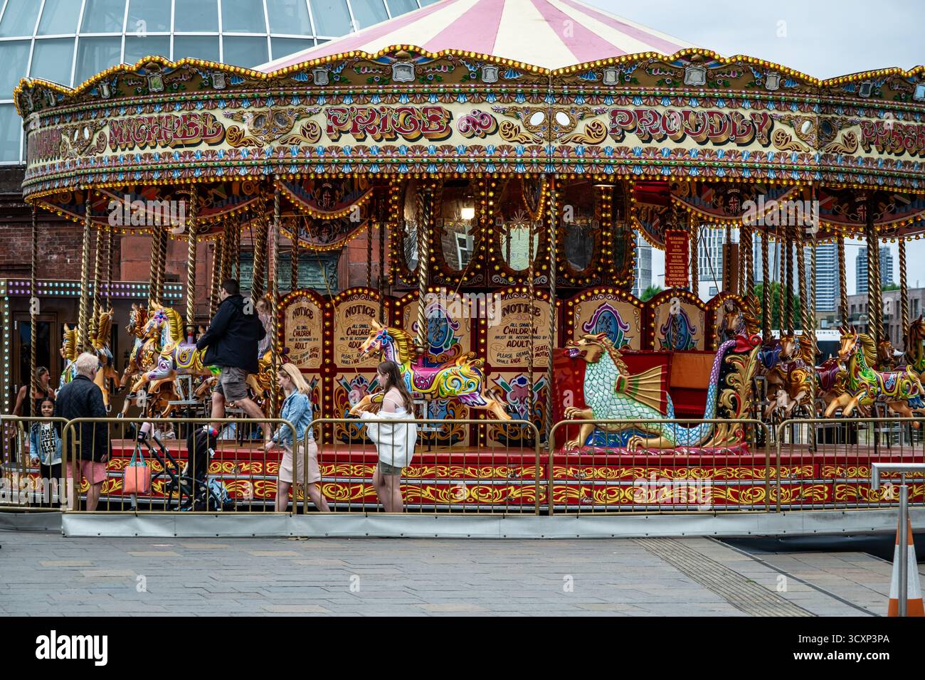 Giro in giostra tradizionale a Greenwich - attrazione Vintage Fairground Foto Stock