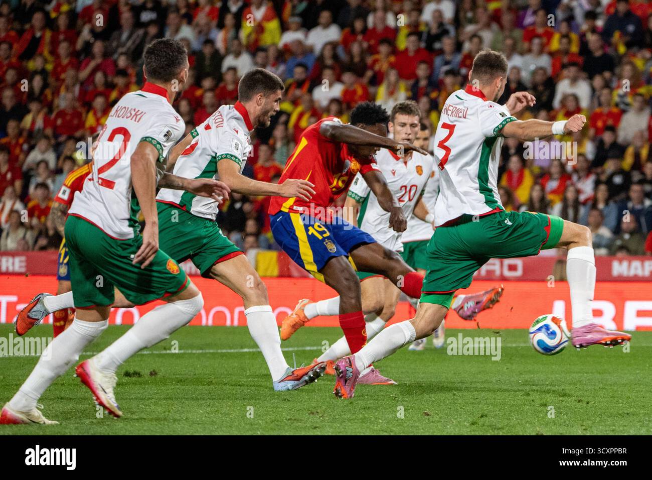 Valladolid, Spagna. 13 ottobre 2025. Samuel Omorodion Aghehowa, spagnolo, visto durante una partita tra la nazionale spagnola e bulgara per il quarto turno del gruppo e del turno di qualificazione ai Mondiali di calcio 2026, giocato allo stadio José Zorrilla. Punteggio finale: Spagna 4:0 Bulgaria credito: D. Canales Carvajal/Alamy Live News Foto Stock