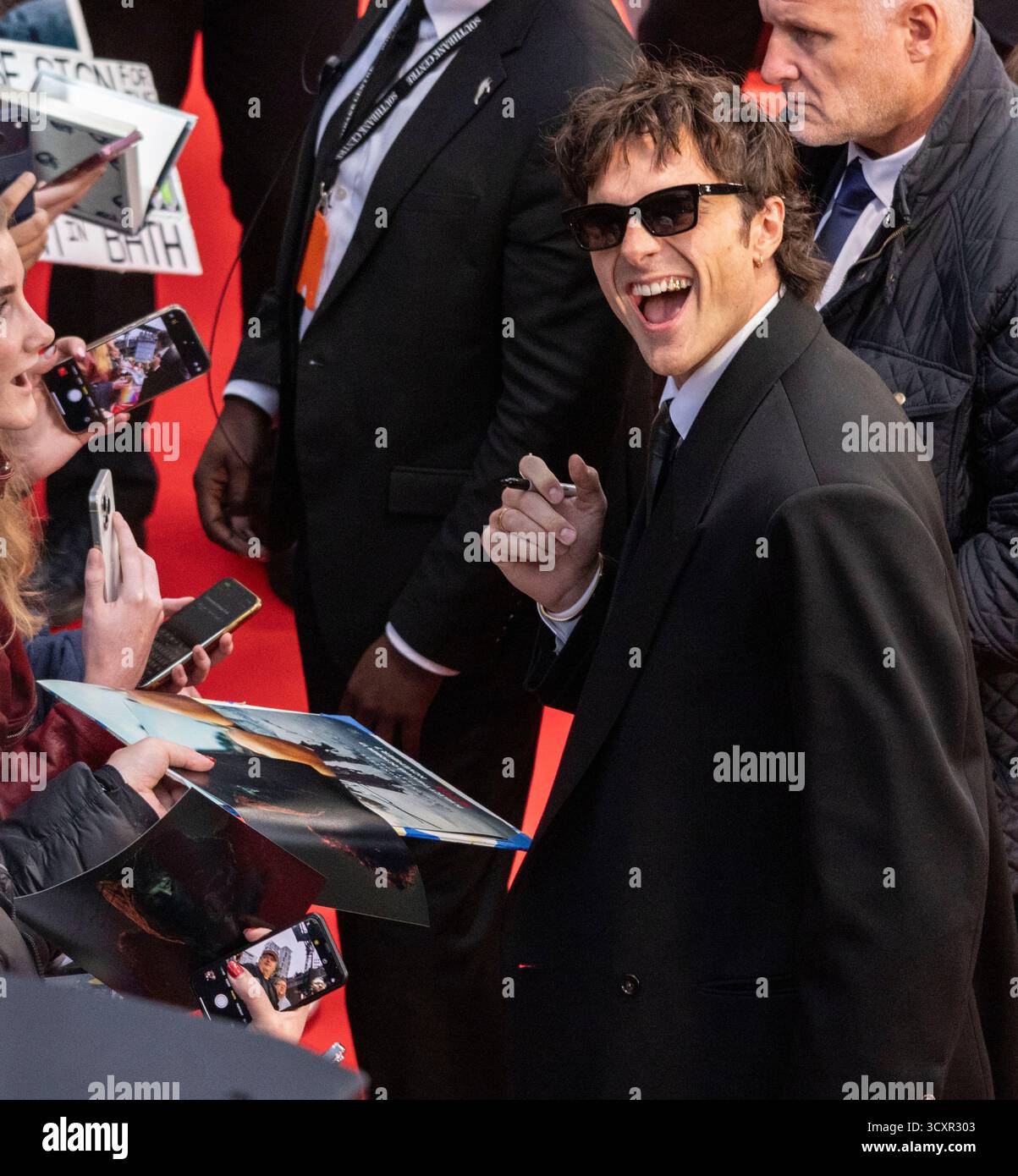Jacob Elordi partecipa alla proiezione di gala principale di Frankenstein al 69° BFI London Film Festival alla Royal Festival Hall di Londra Foto Stock