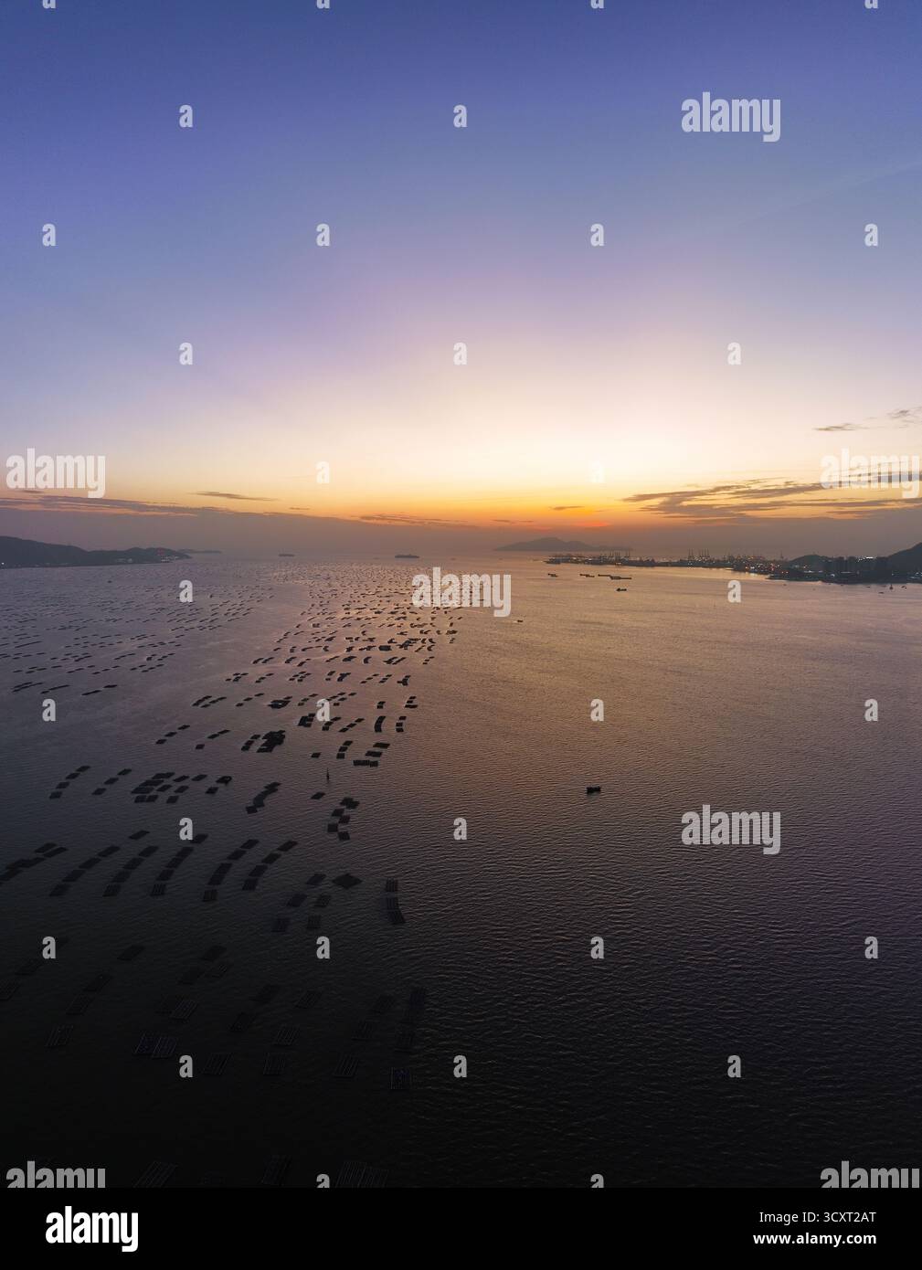 Fotografie aeree del ponte della baia di Shenzhen nel Shekou Shenzhen Bay Park, Nanshan District, Shenzhen Foto Stock