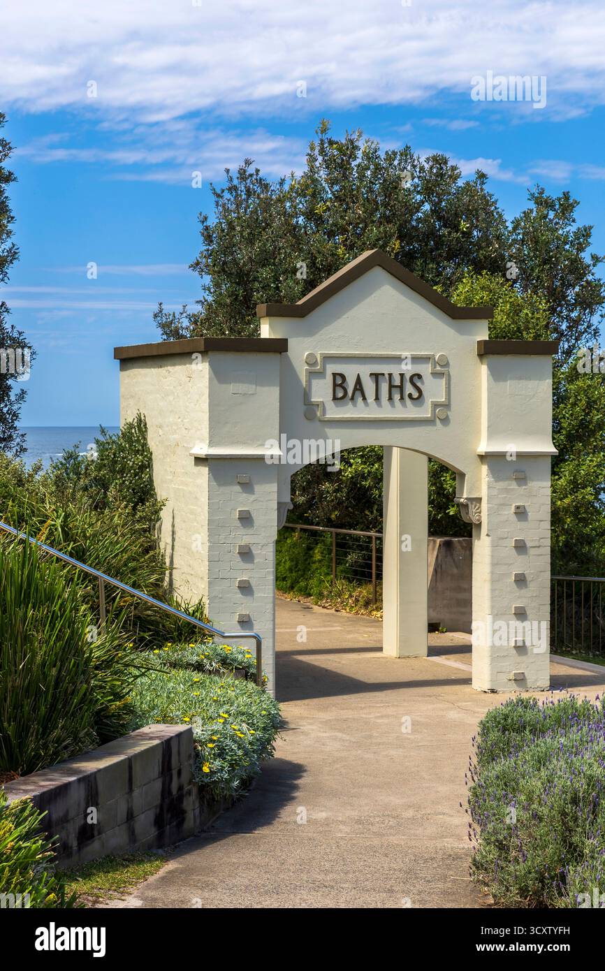 Il portico dell'ex Giles Gym and Baths, Dunningham Reserve, Coogee Beach, Sydney, nuovo Galles del Sud, Australia Foto Stock