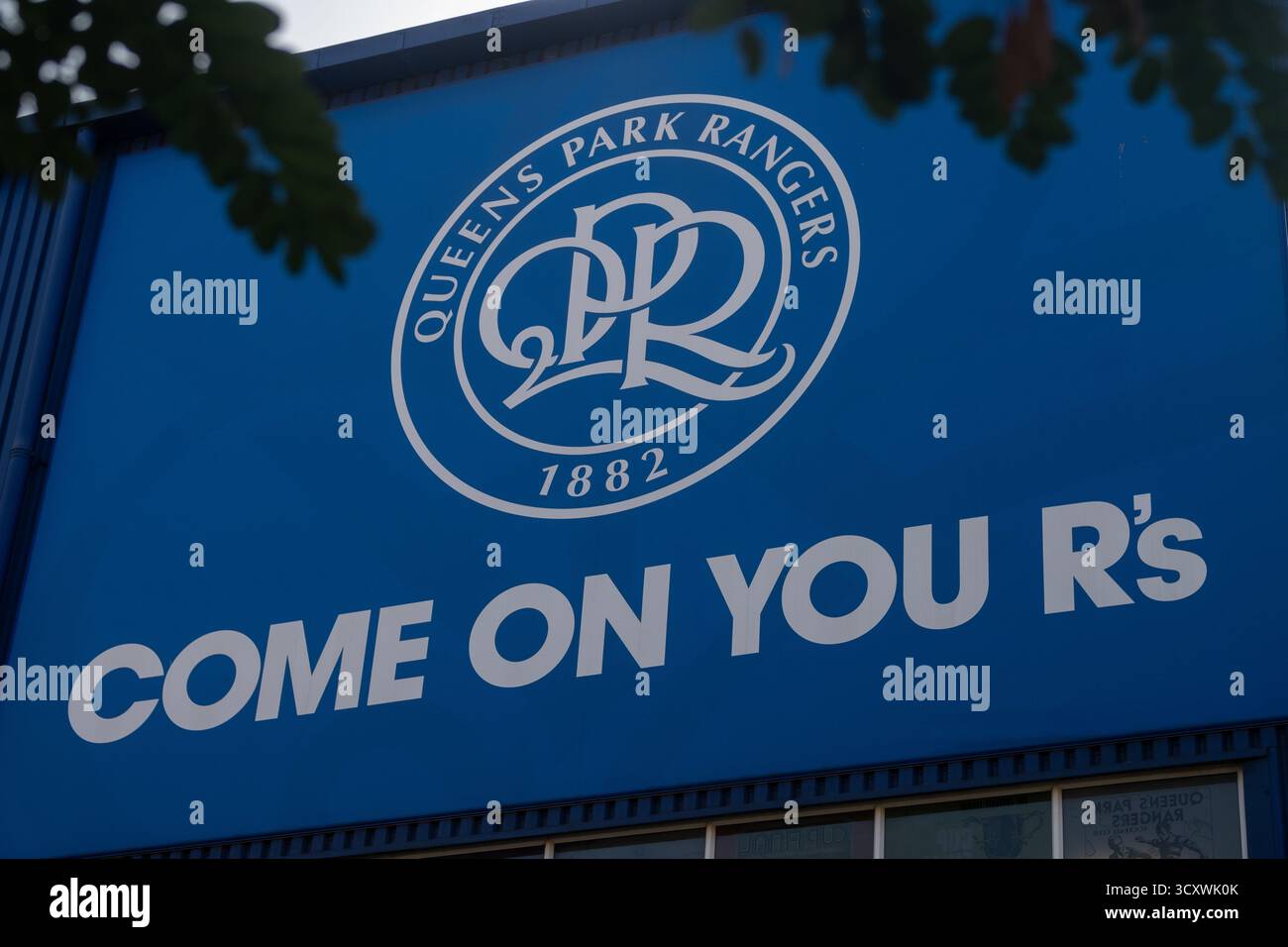 LONDRA - 30 SETTEMBRE 2025: Loftus Road Stadium, sede dei Queens Park Rangers a South Africa Road, Shepherd's Bush Foto Stock