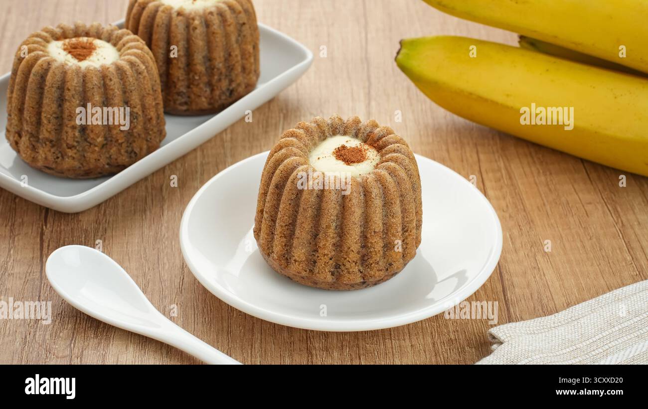 Bolu Pisang, deliziosa torta alla banana, senza glutine Foto Stock