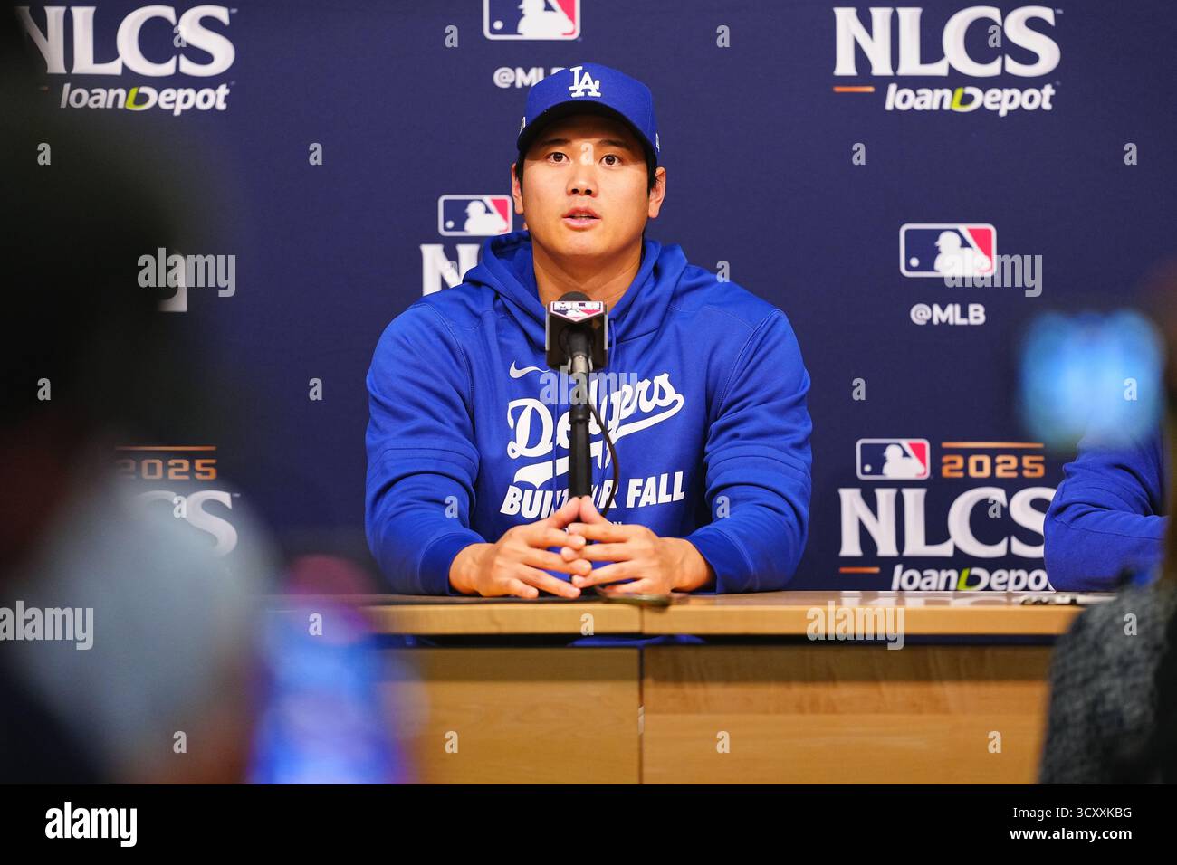 15 ottobre 2025 - Baseball : Shohei Ohtani dei Dodgers tenne una conferenza stampa il giorno prima della partita. MLB The National League Championship Series (NLCS), Los Angeles Dodgers e Milwaukee Brewers al Dodger Stadium in California, USA. Crediti: Creative 2/AFLO/Alamy Live News Foto Stock