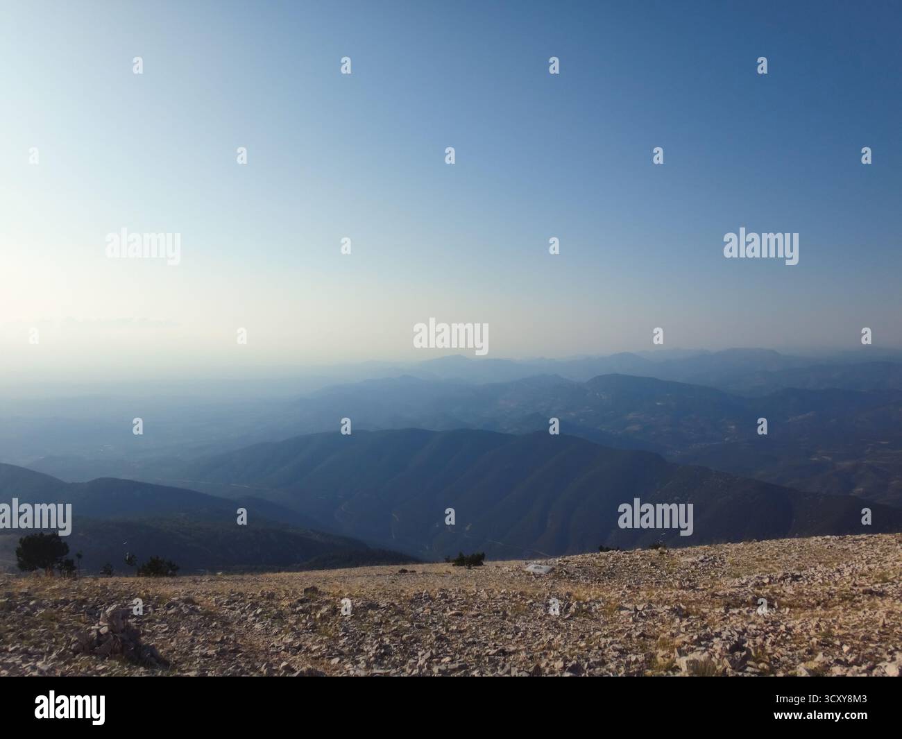 Mountain Ridge Horizon al tramonto Foto Stock