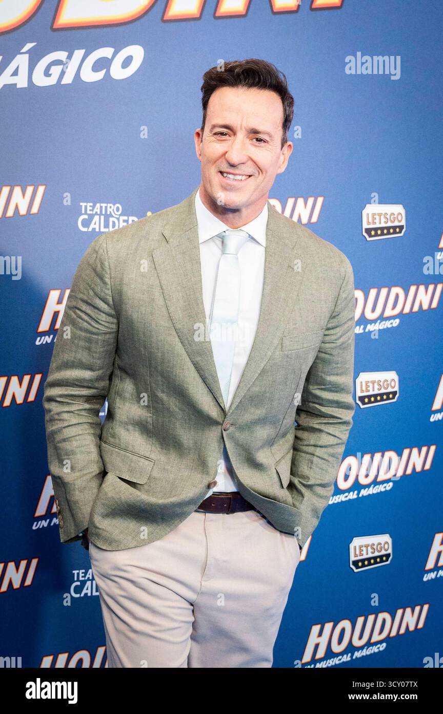 Houdini VIP Release, Madrid, Spagna - 15 ottobre 2025 Pablo Puyol partecipa al Houdini VIP Release al Teatro Calderon il 15 ottobre 2025 a Madrid, Spagna. Crediti: Miguel Escavias/Alfa Images Madrid Teatro Calderon Madrid Spagna Copyright: X x2025xMiguelxEscavias/AlfaxImagesx Foto Stock