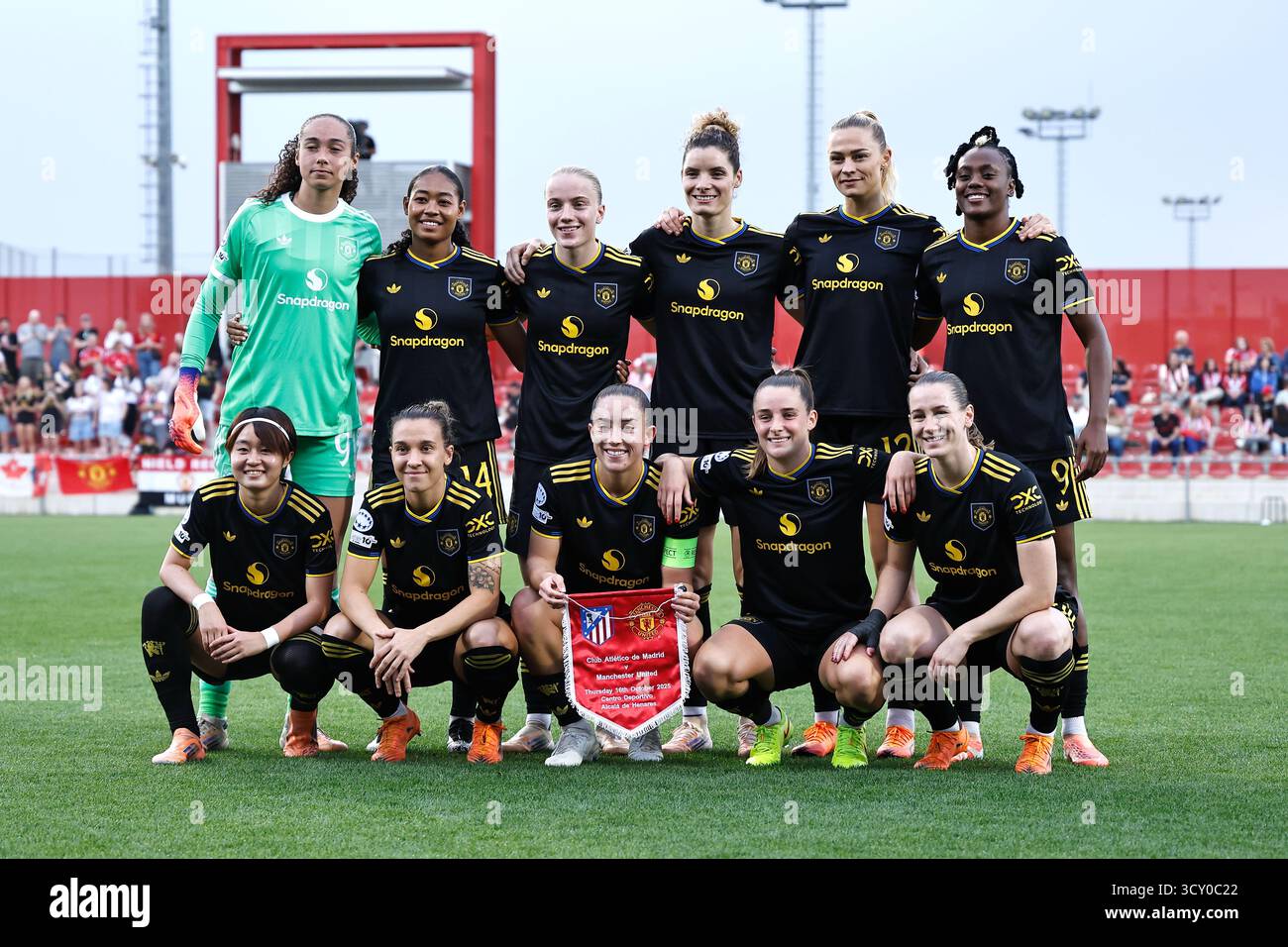 Alcala de Henares, Spagna. 16 ottobre 2025. Manchester United formazione a squadre femminile (Manu) calcio/calcio: UEFA Champions League fase a gironi partita 2 tra Atletico de Madrid Femenino - Manchester United donne all'Atletico de Madrid Centro Deportivo Alcala de Henares, Alcala de Henares, Spagna . Crediti: Mutsu Kawamori/AFLO/Alamy Live News Foto Stock