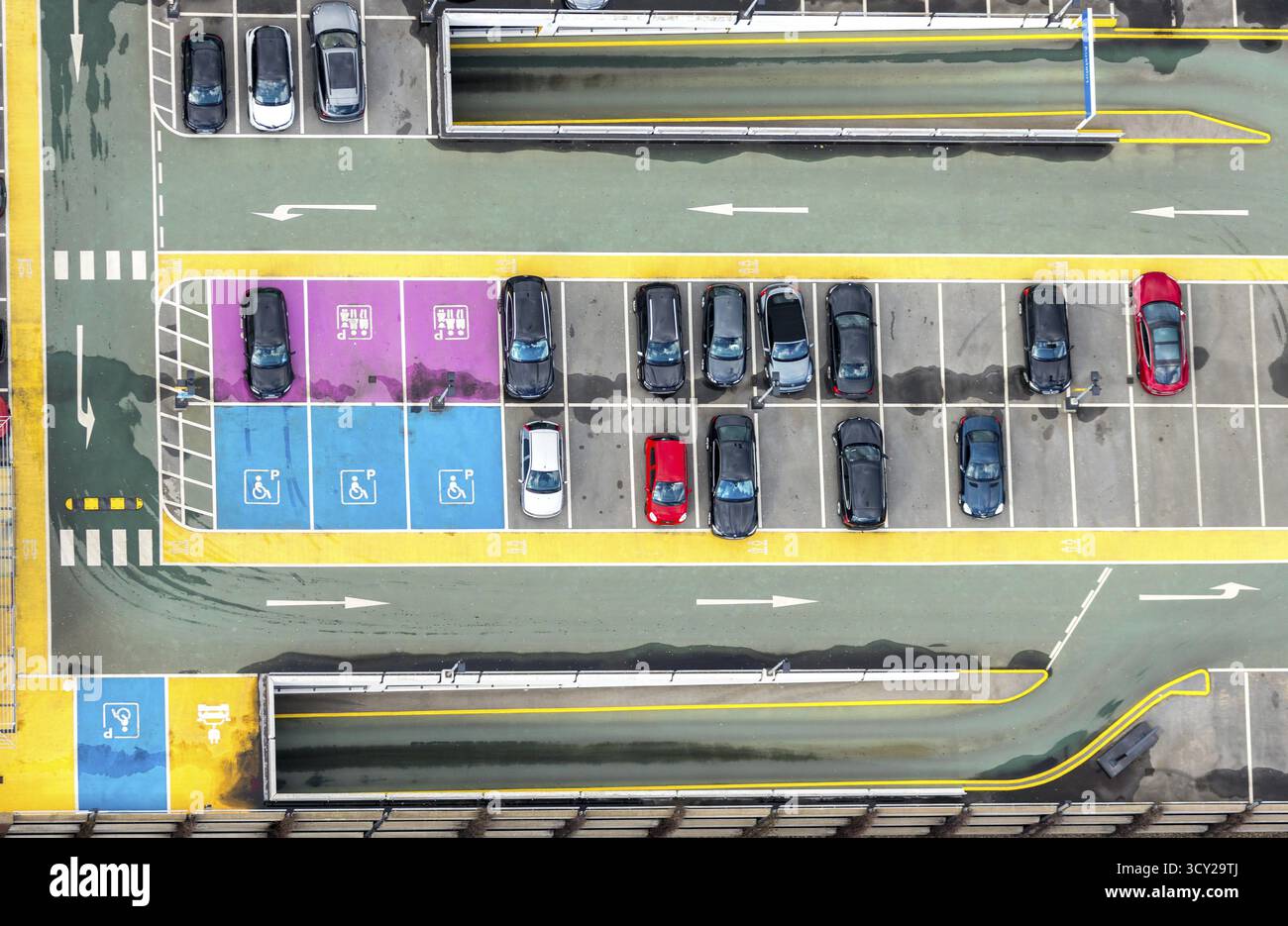 Vista aerea, centro commerciale Centro, parcheggio, Oberhausen, zona della Ruhr, Renania settentrionale-Vestfalia, Germania, Germania, DE, centro commerciale, centro commerciale, shoppin Foto Stock