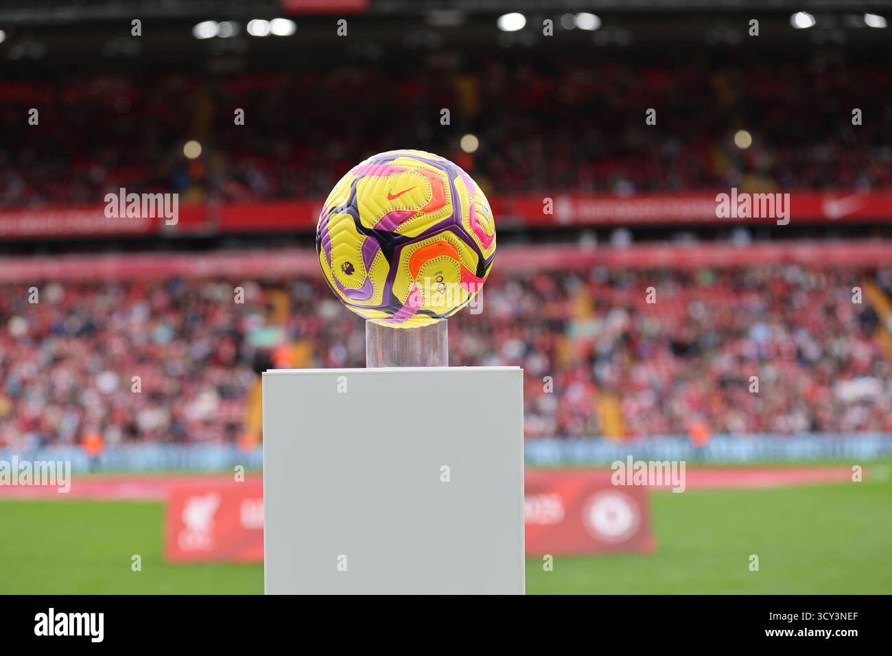 Premier League Bal all'Anfield Liverpool FC Legends vs Chelsea Legends Foto Stock