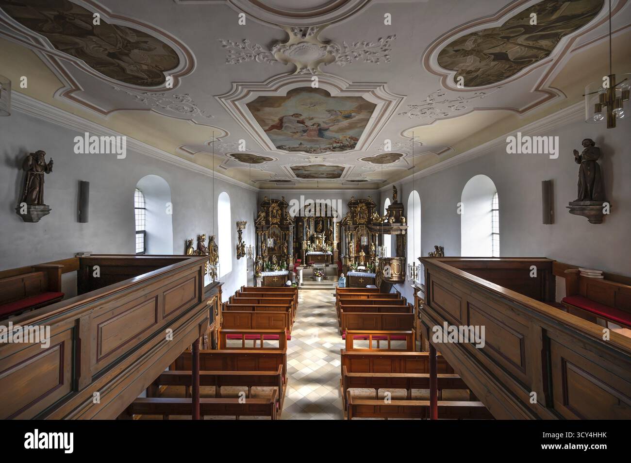 Vista dalla galleria dell'organo nella chiesa della Natività di Maria, la chiesa fortificata, la terza chiesa fortificata più grande della Germania, Hannberg, fra Foto Stock