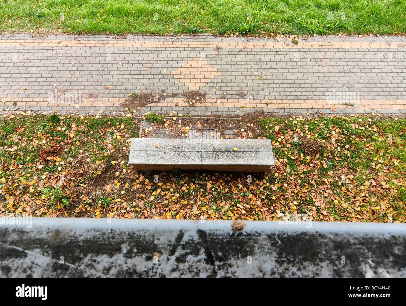 Strati dell'autunno urbano. Foto Stock