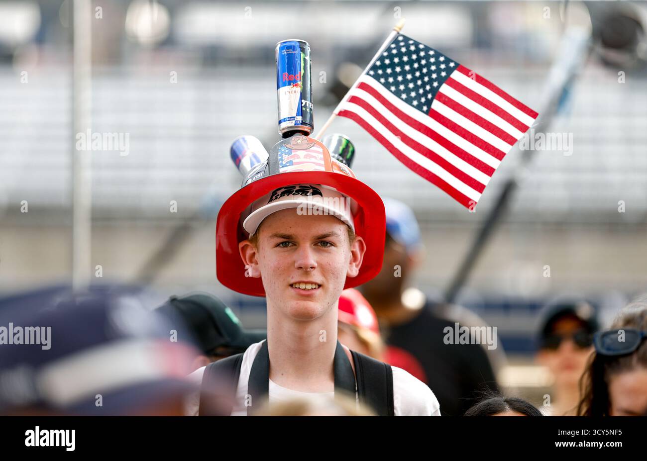 Austin, Etats Unis. 16 ottobre 2025. Fan di F1 USA durante il Gran Premio degli Stati Uniti di Formula 1 2025, 19° round del Campionato del mondo di Formula 1 2025 FIA dal 17 al 19 ottobre 2025 sul circuito delle Americhe, ad Austin, Texas, Stati Uniti d'America - foto DPPI Credit: DPPI Media/Alamy Live News Foto Stock
