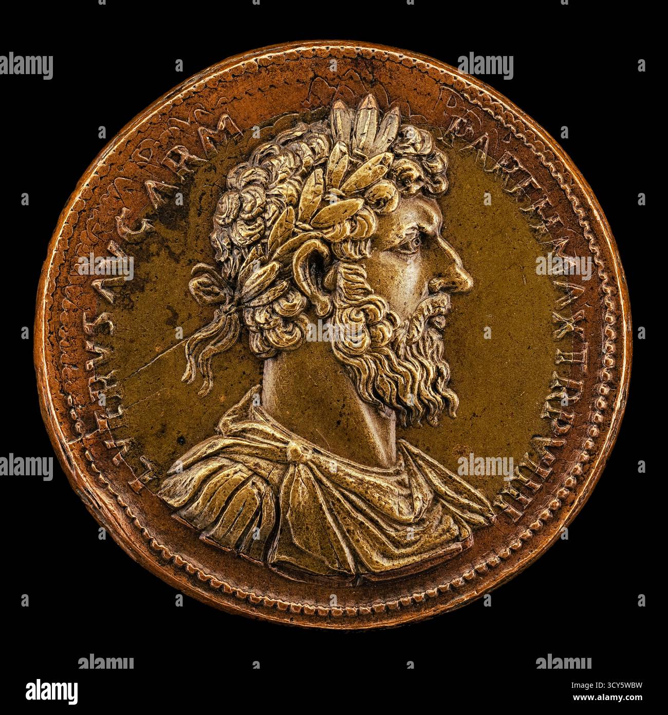 Lucio vero, imperatore, regnò nel 161-169 d.C. medaglia della metà del XVI secolo dell'artista italiano Giovanni da Cavino (1500-1570) che mostra il busto laureato, drappeggiato e corazzato dell'imperatore romano Lucio vero rivolto a destra, creato in ottone e rame con una tecnica sorprendente. Foto Stock